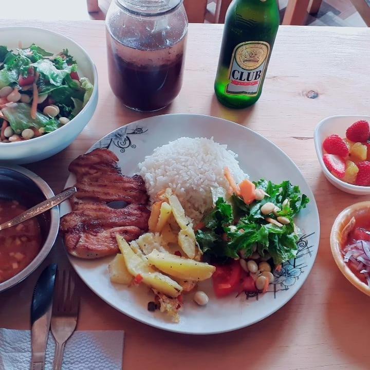 Hostal Dona Clarita & Vegetarian Food Chugchilán Exteriör bild